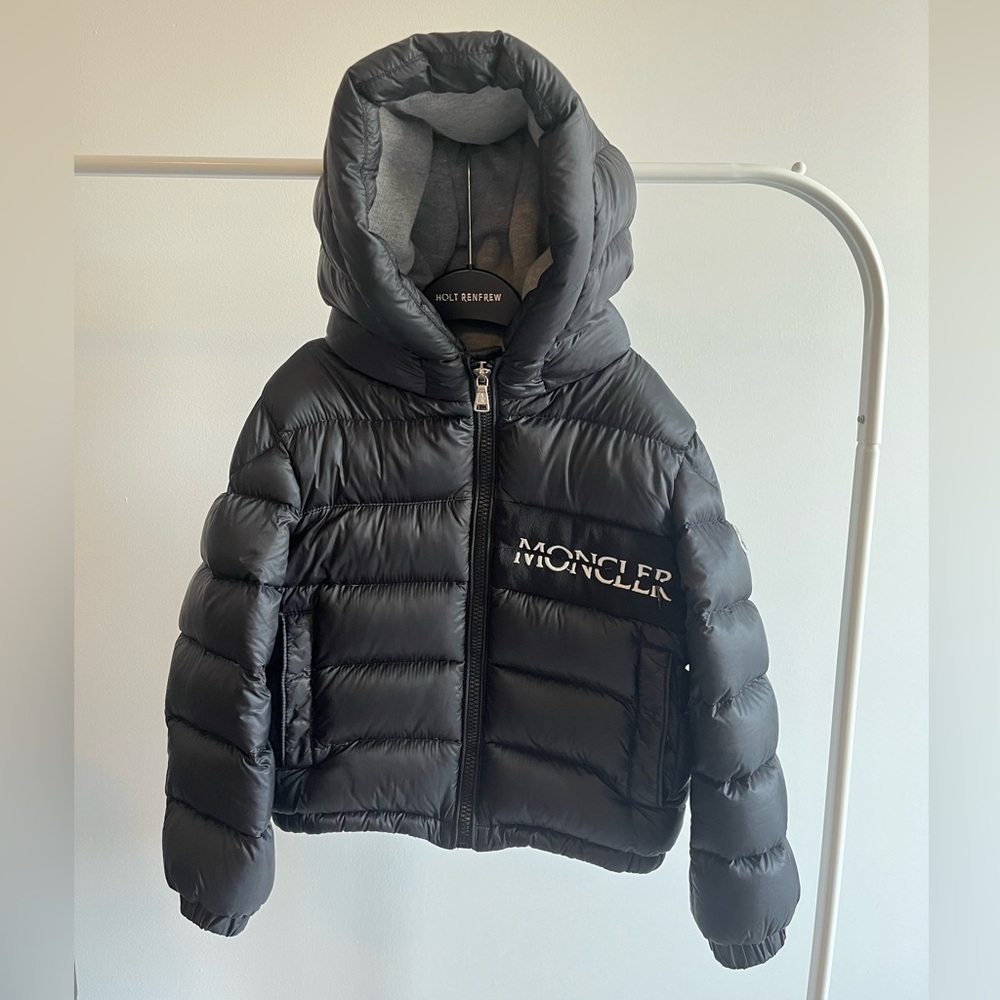 Authentic Moncler Aiton Boys Kids down jacket puffer coat size 6